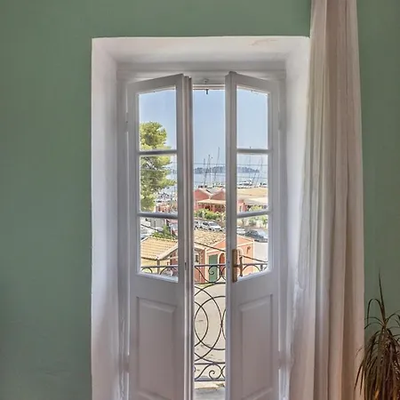 Apollo Benitses * Benitses (Corfu)